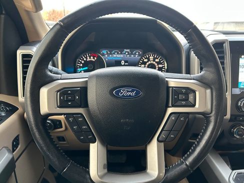 Used 2017 Ford F150 Lariat image 12