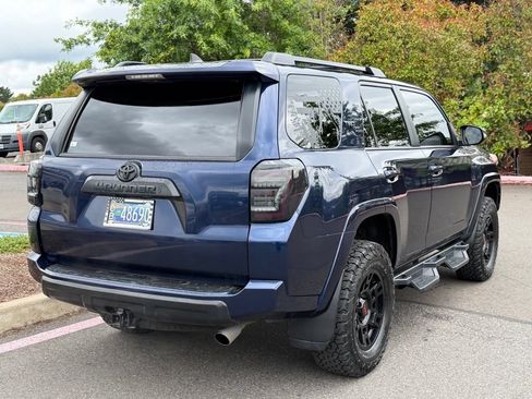 Used 2023 Toyota 4Runner TRD Off-Road Premium w/ Off Road Premium Plus Package AWD/4WD image 7