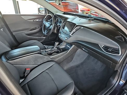Used 2016 Chevrolet Malibu LT FWD image 14