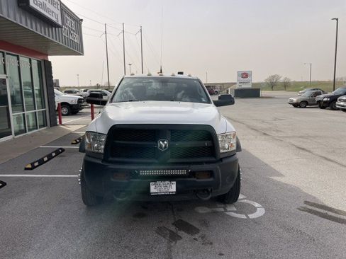 Used 2014 RAM 4500 Tradesman w/ Max Tow Package image 11