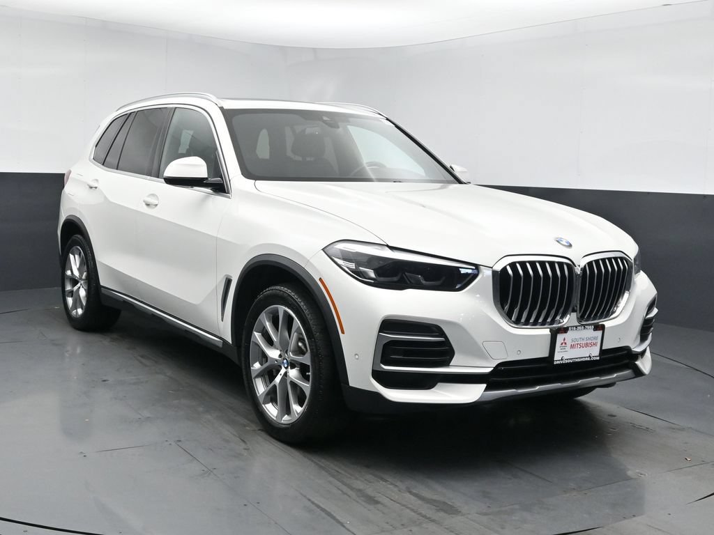 Used 2022 BMW X5 xDrive40i AWD/4WD image 2