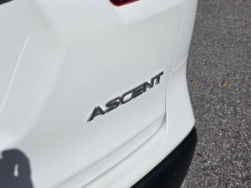 Used 2025 Subaru Ascent Premium AWD/4WD image 8