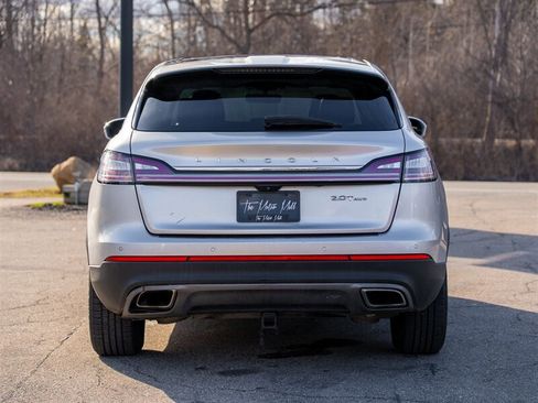 Used 2019 Lincoln Nautilus Select AWD/4WD image 6