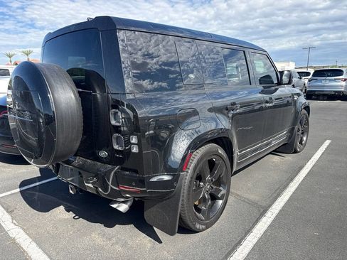 Used 2023 Land Rover Defender 110 V8 AWD/4WD image 5