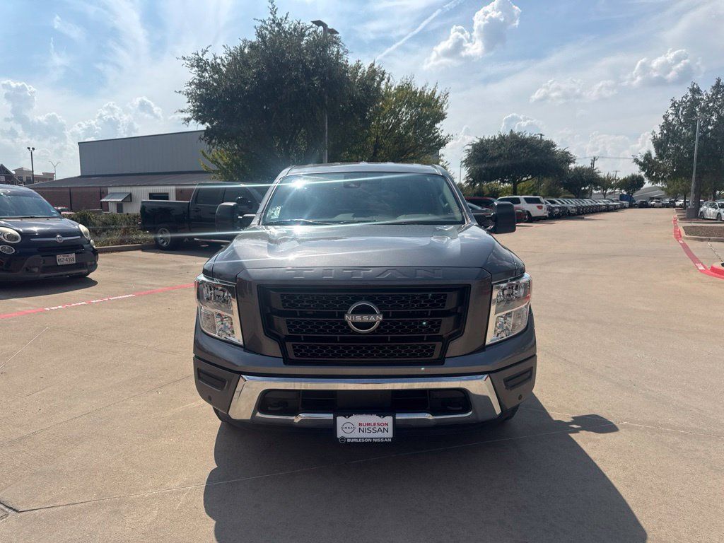 Certified 2024 Nissan Titan SV w/ SV Convenience Package RWD image 8