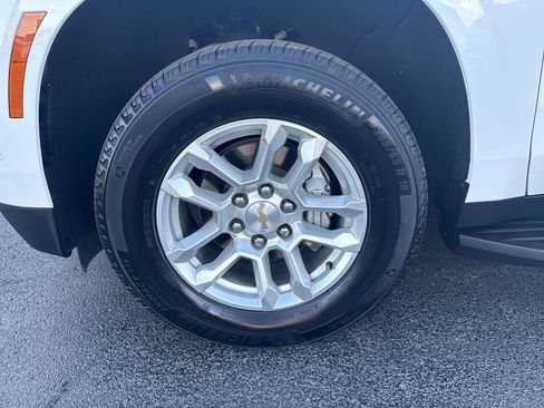 Used 2025 Chevrolet Tahoe LT image 31