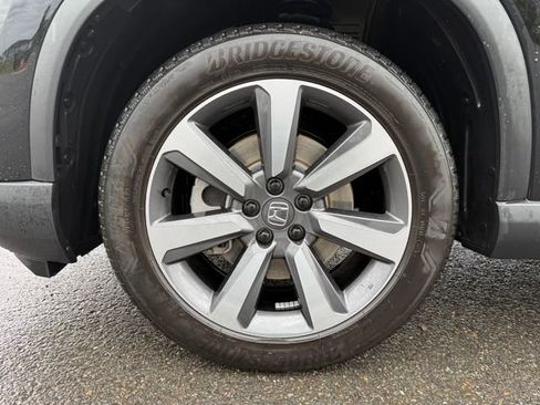 Certified 2023 Honda Pilot Elite image 32