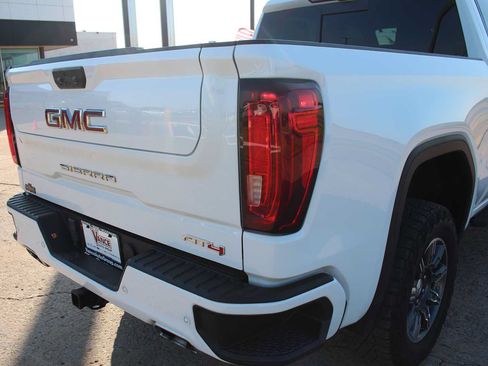 Used 2024 GMC Sierra 1500 AT4 w/ Technology Package AWD/4WD image 13