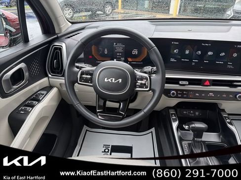 Certified 2024 Kia Sorento S w/ Panoramic Sunroof Package FWD image 22