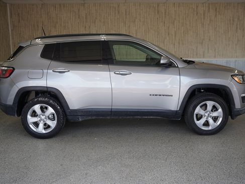 Used 2018 Jeep Compass Latitude w/ Safe & Security Group image 6
