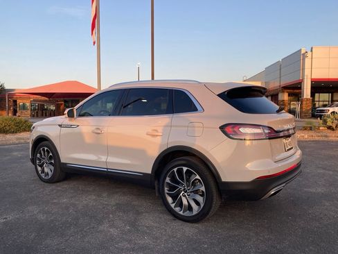 Used 2023 Lincoln Nautilus Reserve w/ Luxury Package AWD/4WD image 5