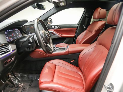 Used 2022 BMW X6 M50i w/ Executive Package AWD/4WD image 19