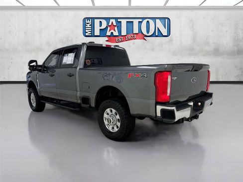 Used 2024 Ford F250 XLT w/ FX4 Off-Road Package AWD/4WD image 5