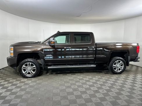 Used 2018 Chevrolet Silverado 2500 High Country w/ Duramax Plus Package image 6