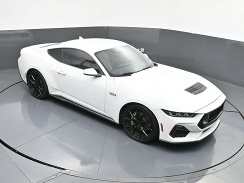 Used 2024 Ford Mustang GT Premium image 24