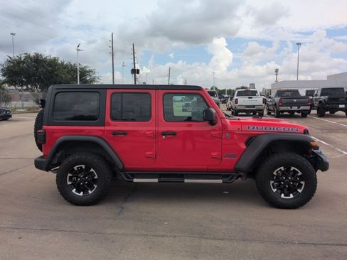 Used 2024 Jeep Wrangler Unlimited Rubicon 4xe AWD/4WD image 4