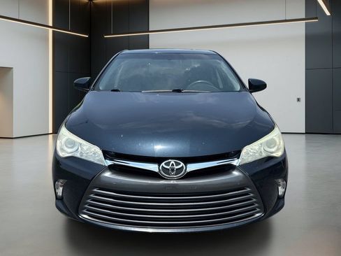 Used 2016 Toyota Camry LE FWD image 9