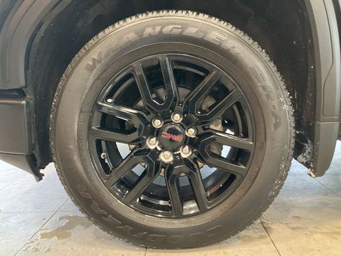 Used 2021 GMC Sierra 1500 Elevation w/ Max Trailering Package image 9