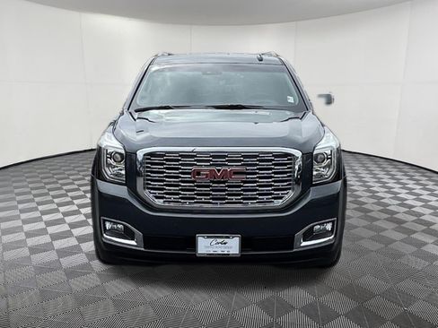 Used 2019 GMC Yukon Denali w/ Denali Ultimate Package AWD/4WD image 2
