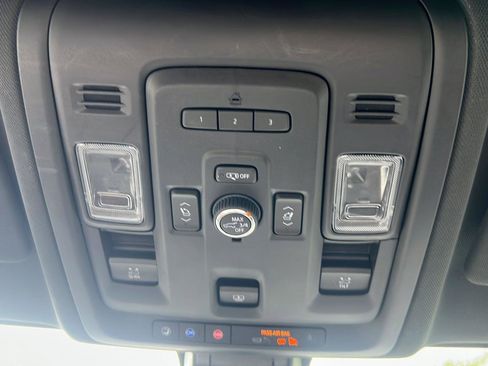 Used 2021 Chevrolet Tahoe High Country AWD/4WD image 22