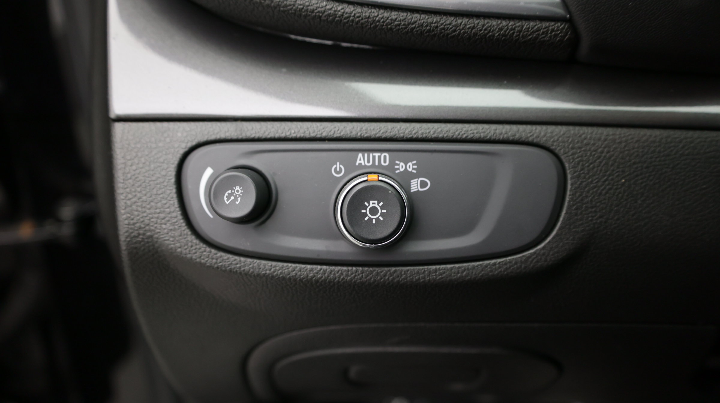 Used 2019 Buick Encore Preferred w/ LPO, Active Package FWD image 15