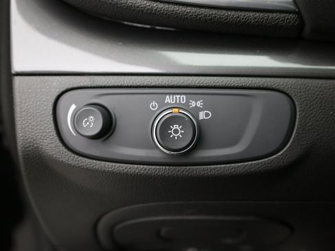 Used 2019 Buick Encore Preferred w/ LPO, Active Package FWD image 15