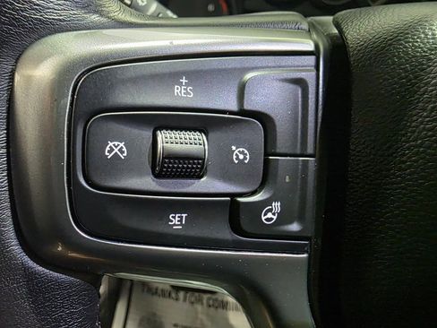 Used 2022 Chevrolet Silverado 1500 LT Trail Boss w/ Convenience Package II image 5