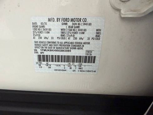 Used 2025 Ford Explorer ST-Line w/ ST-Line Street Pack AWD/4WD image 37