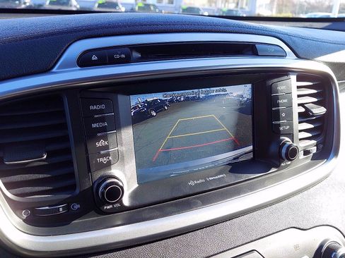 Used 2019 Kia Sorento LX V6 w/ Option Group 020 image 17