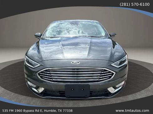 Used 2017 Ford Fusion Titanium FWD image 2