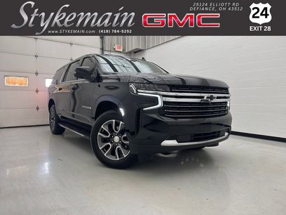 Used 2022 Chevrolet Suburban LT w/ Luxury Package