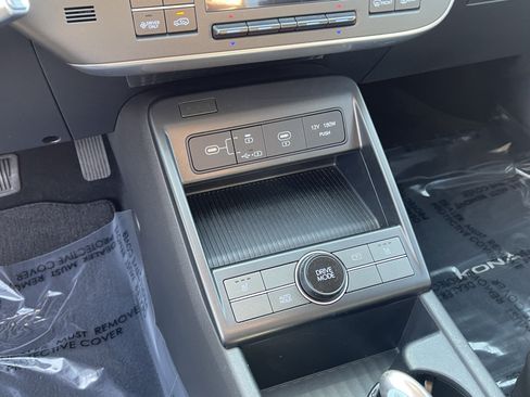 Used 2024 Hyundai Kona SEL FWD image 23