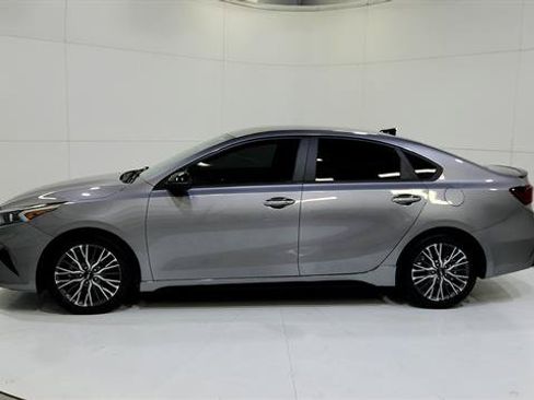 Used 2023 Kia Forte GT-Line FWD image 4