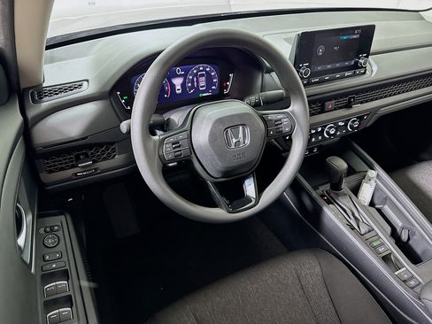 Used 2025 Honda Accord SE image 20