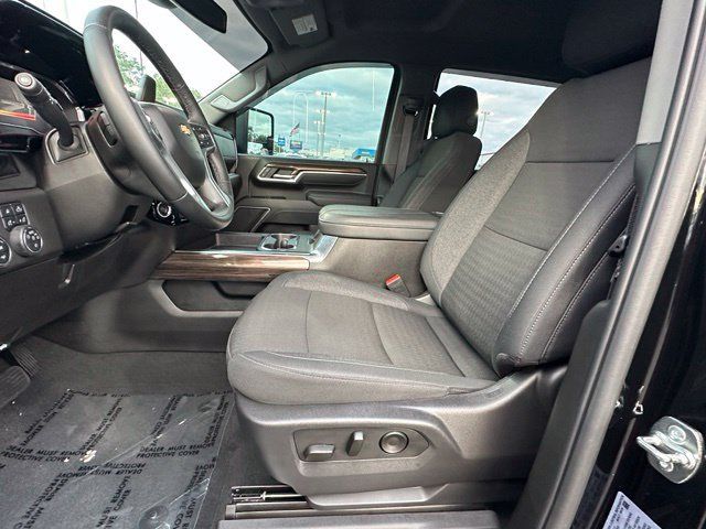 Used 2025 Chevrolet Silverado 2500 LT w/ Z71 Chrome Sport Edition AWD/4WD image 21