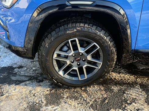 New 2026 GMC Terrain AT4 w/ Convenience Package III image 9
