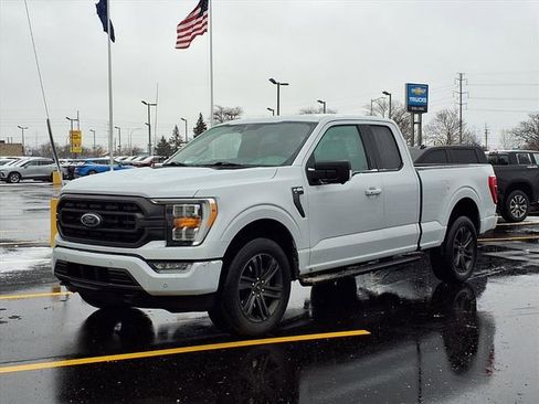 Used 2021 Ford F150 XLT w/ Equipment Group 302A High image 1