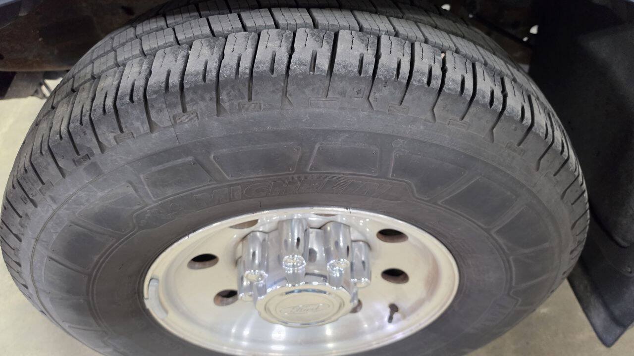 Used 2000 Ford F250 XLT RWD image 15