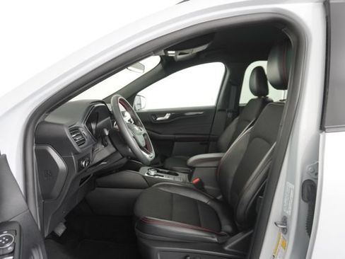 Used 2025 Ford Escape ST-Line FWD image 19