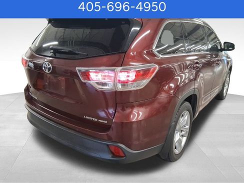 Used 2015 Toyota Highlander Limited Platinum image 3