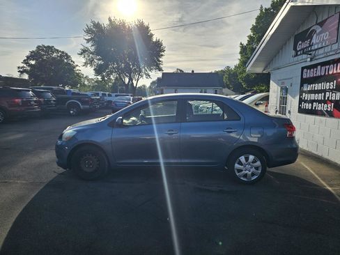 Used 2012 Toyota Yaris Sedan FWD image 6