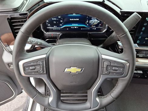 Certified 2025 Chevrolet Silverado 1500 LT image 19