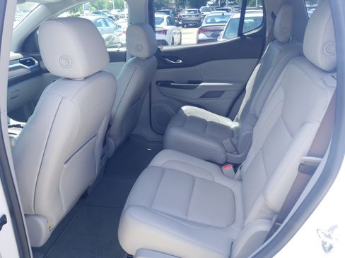 Used 2018 GMC Acadia SLT FWD image 12