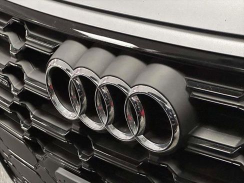 Used 2025 Audi Q5 2.0T Premium AWD/4WD image 7