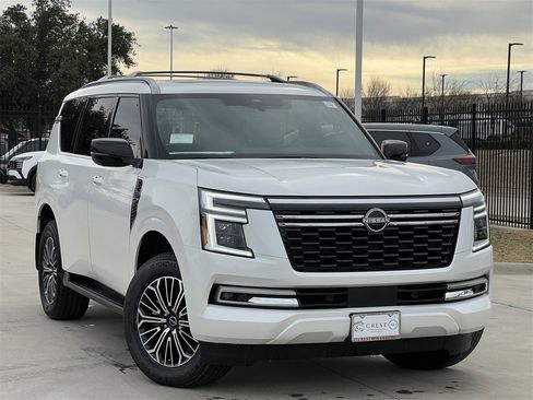 New 2026 Nissan Armada Platinum image 2