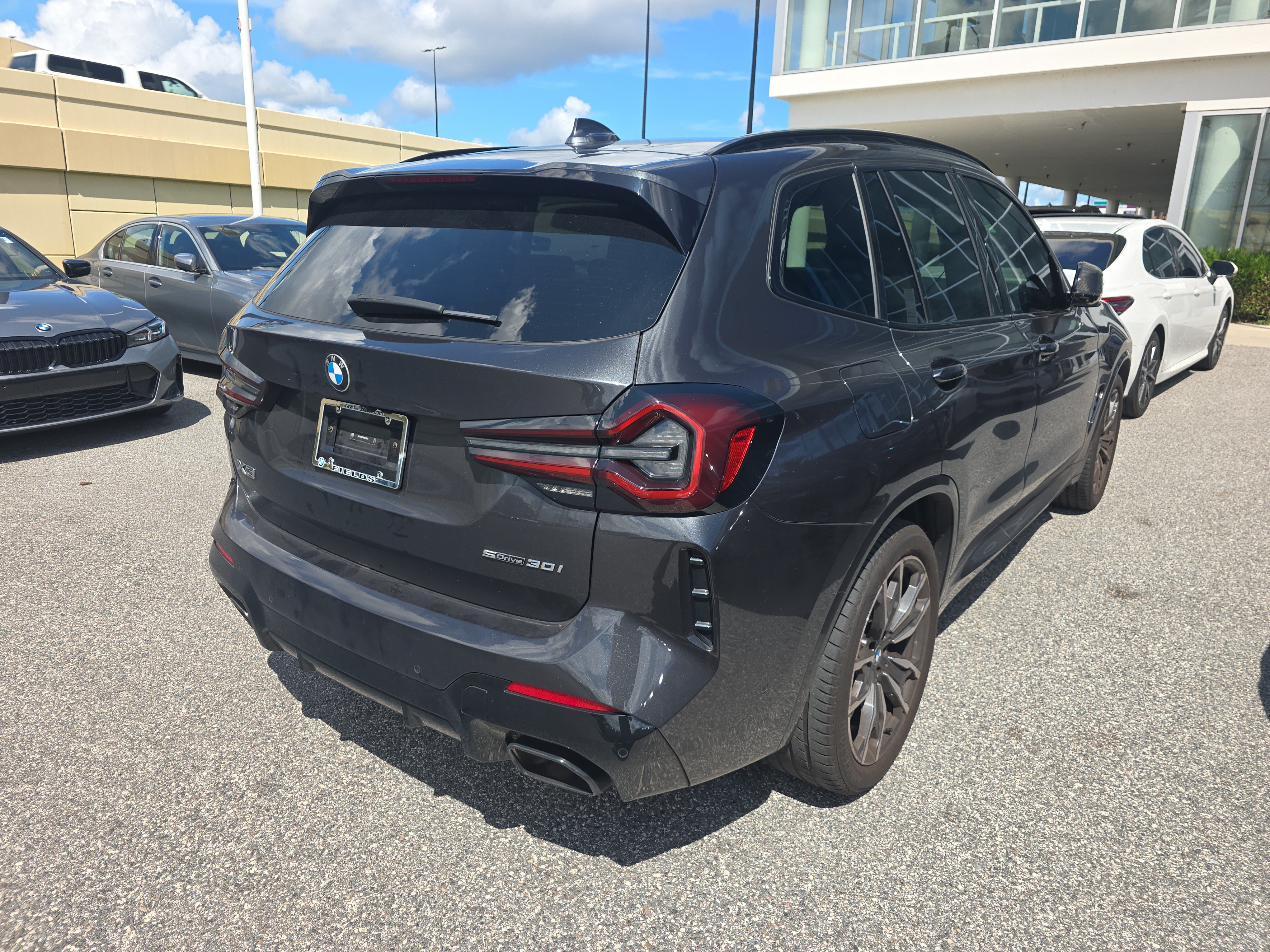 Used 2024 BMW X3 sDrive30i w/ Premium Package RWD image 2