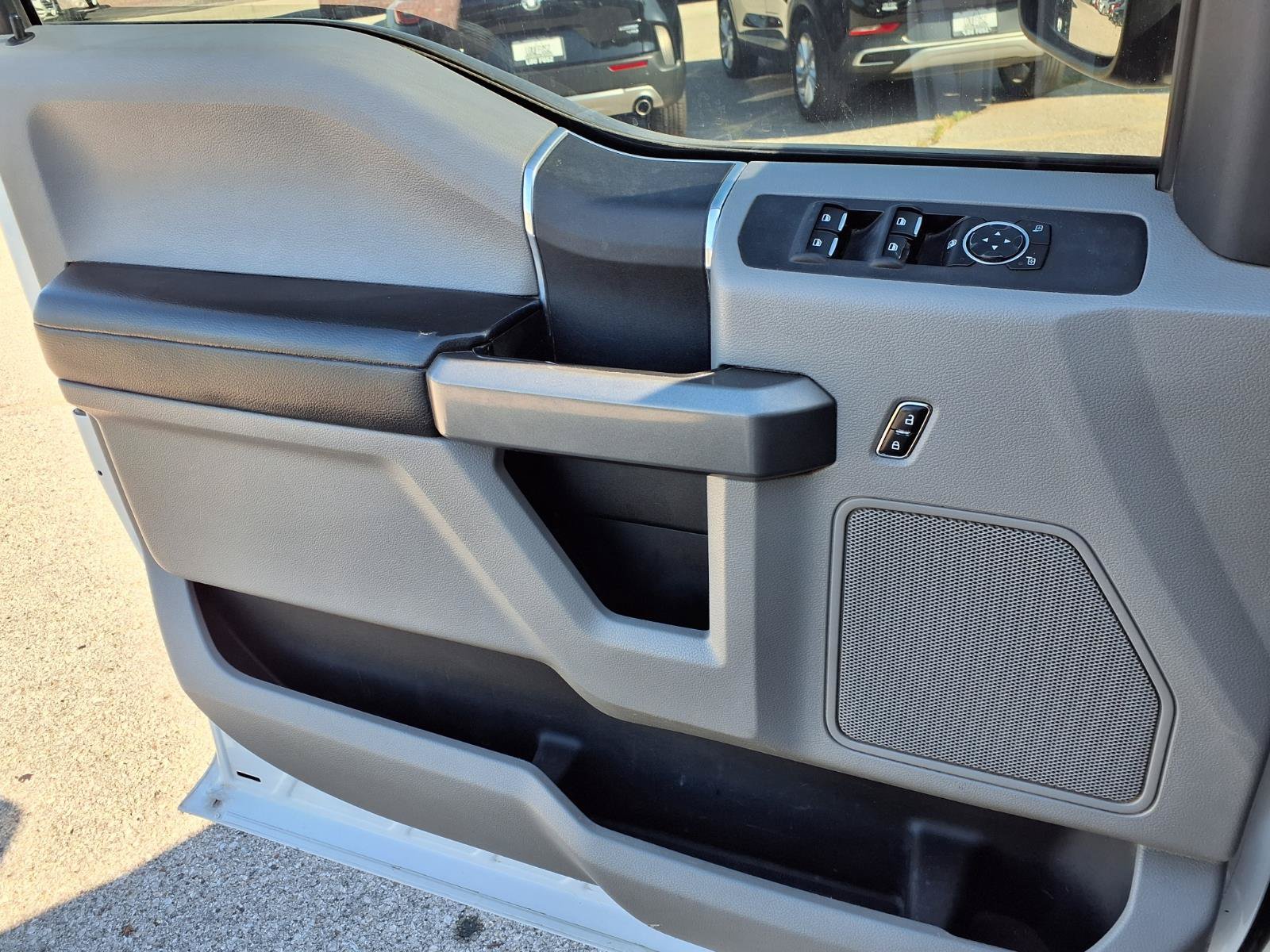 Used 2017 Ford F350 XLT w/ Camper Package AWD/4WD image 21