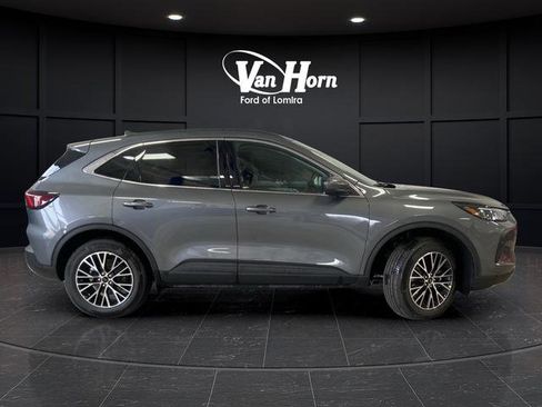 New 2025 Ford Escape Base w/ PHEV Premium Package image 2