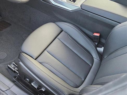 New 2026 BMW 330i Sedan w/ M Sport Package image 4