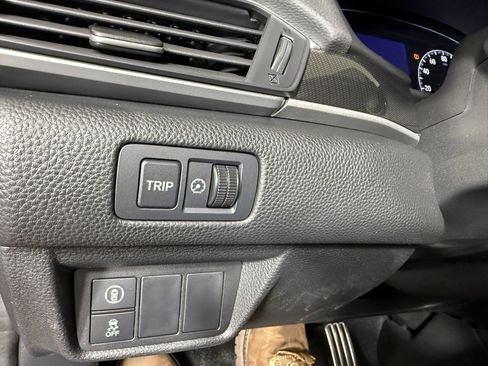 Used 2021 Honda Accord Sport image 18